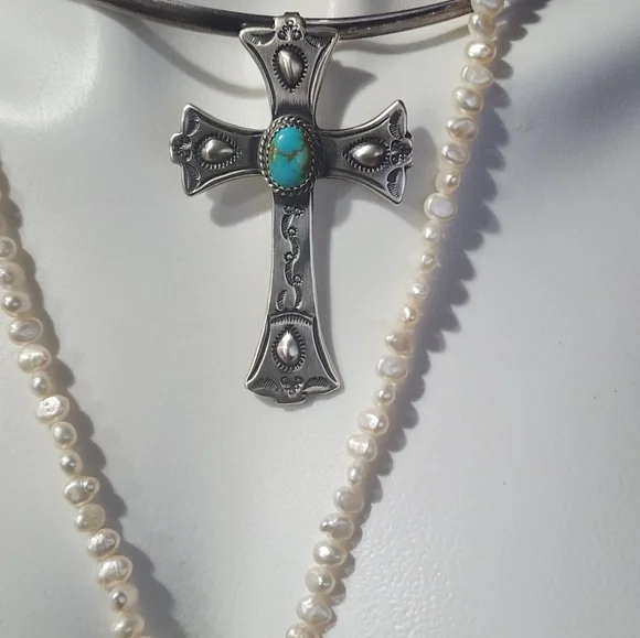 STERLING ilver Cross Pendant with Turquoise Stone - Picture 10 of 11